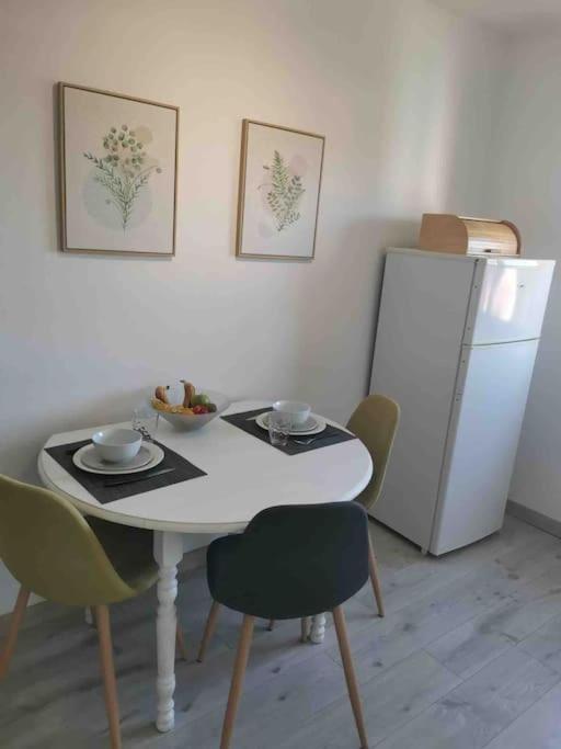 Charmant Appartement Au Calme Bourg-en-Bresse Dış mekan fotoğraf